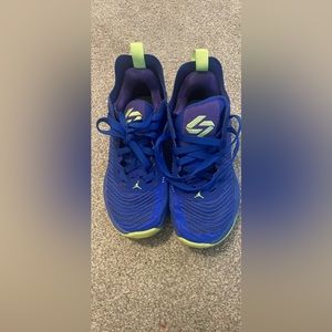 Nike Jordan Basketball Shoes 3.5Y